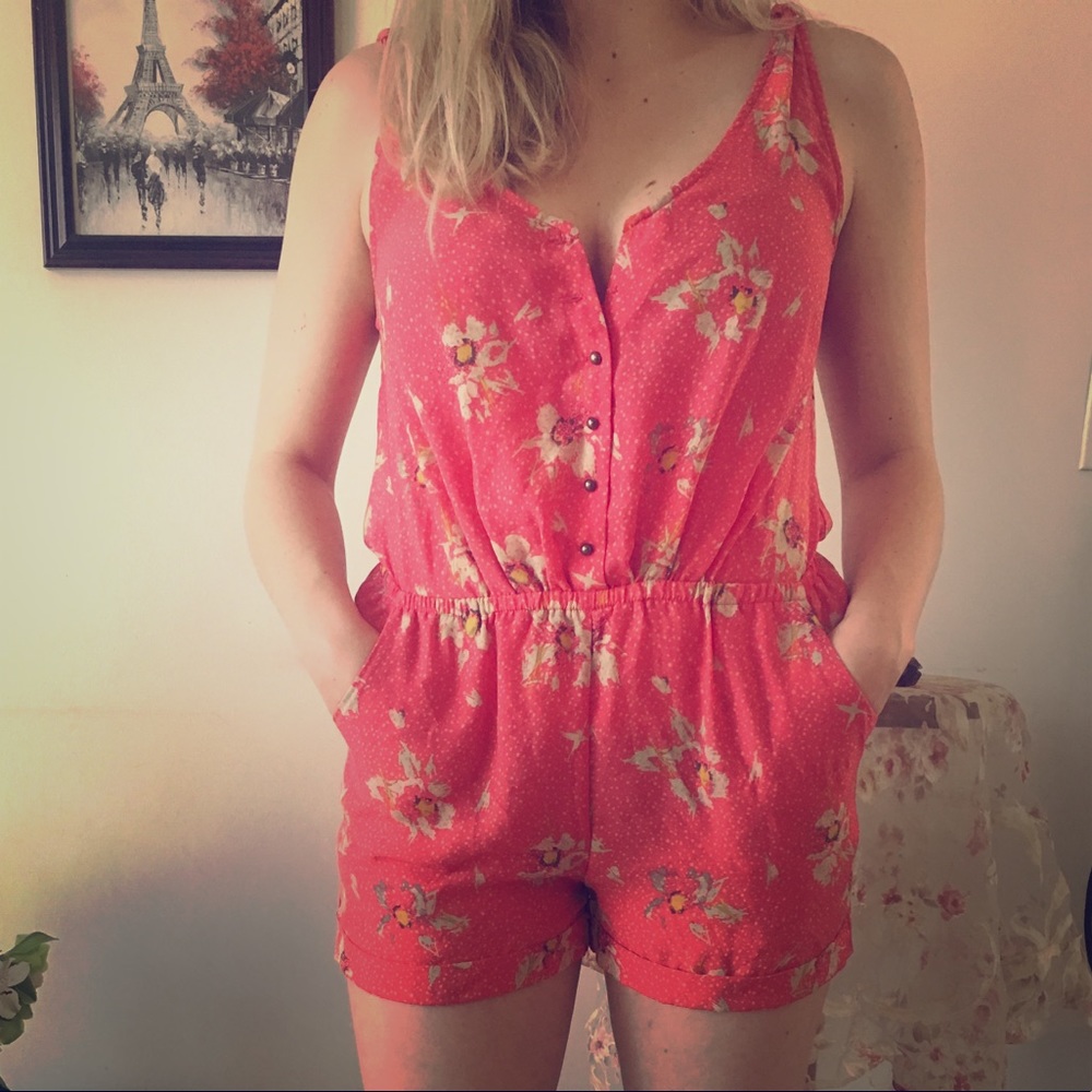 Trendy Peach Floral Romper 